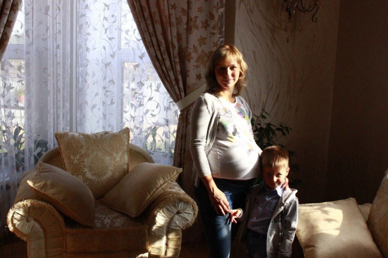 Меня в роддом отвез муж Меня в роддом отвез муж