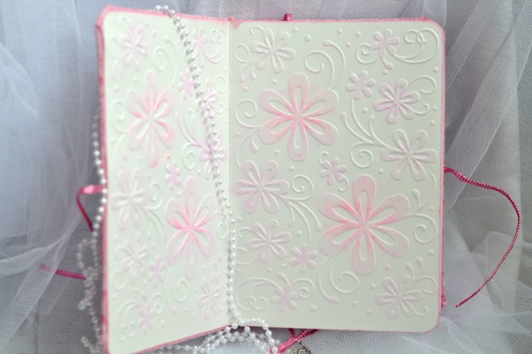 Розовые блокнотики для сестричек-двойняшек :-)