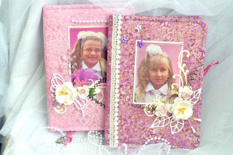 Розовые блокнотики для сестричек-двойняшек :-)