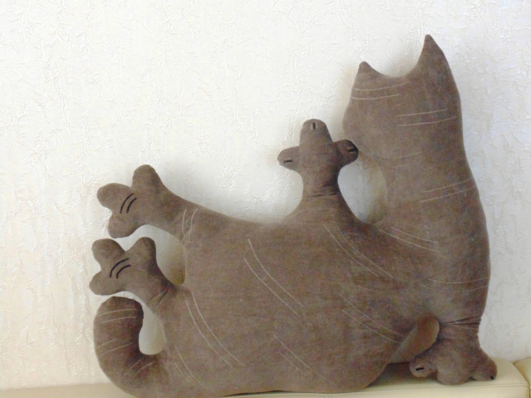 Котоподушка "Музыкальный котик"