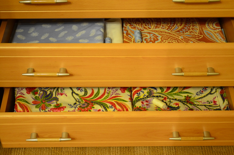 Накупила тканей для пелёнок. Хочу сшить сама.