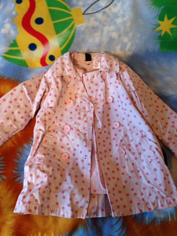 Вещи пакетом. Есть возраст от 3 мес до 6 лет. Все вещи фирменные. 1000руб