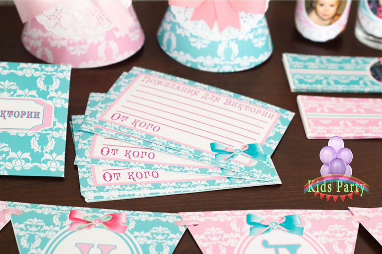 Вот такой набор получился для годовасия Виктории!