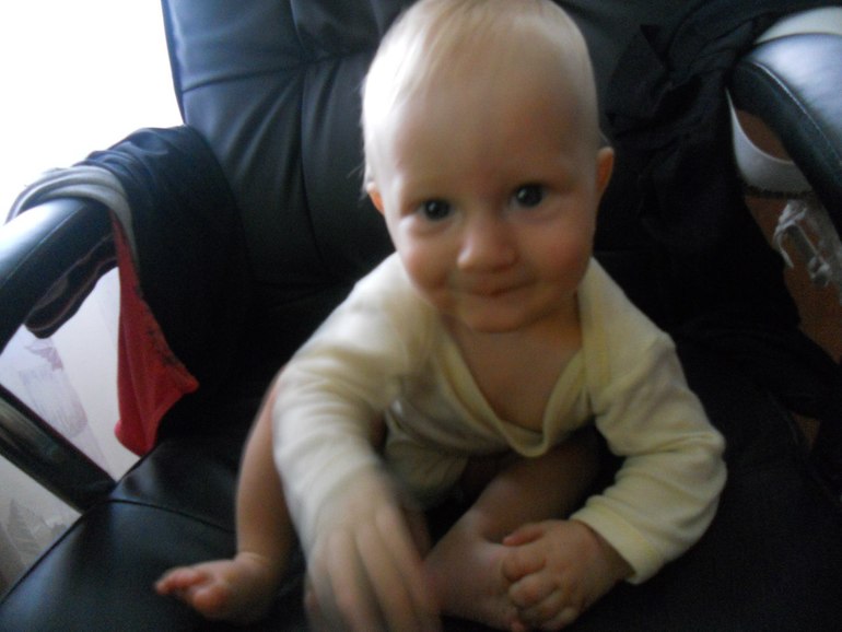 нам 8 месяцев!!!!