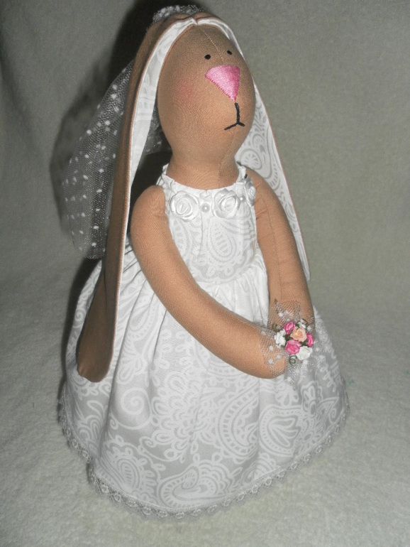 Мой первый опыт в пошиве зайчиков)))