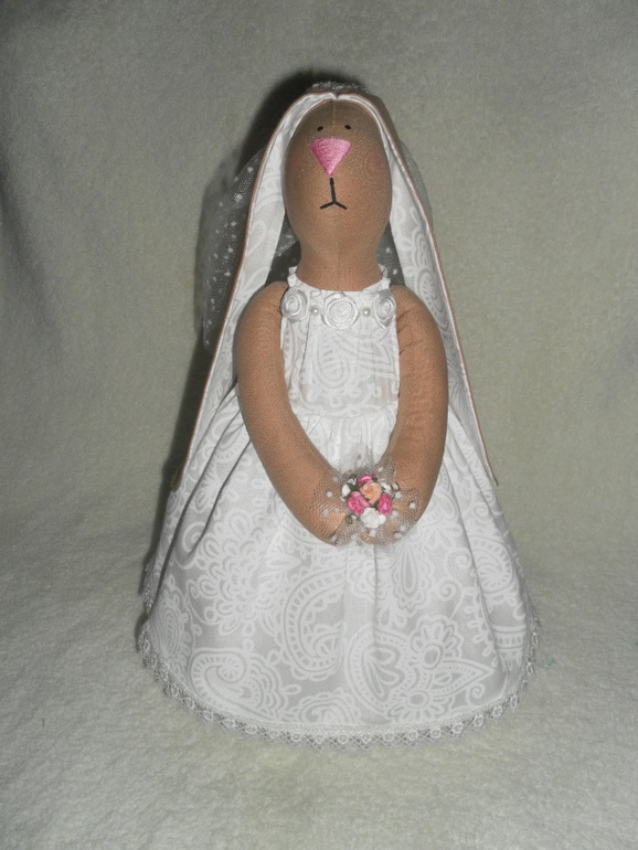 Мой первый опыт в пошиве зайчиков)))