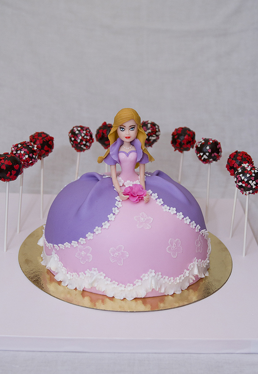 Торт "Принцесса" и кейкпопсы