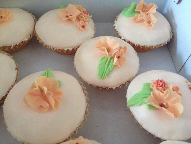 На "персиковую свадьбу"