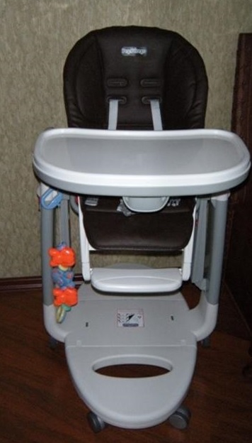 Шезлонг и стульчик для кормления