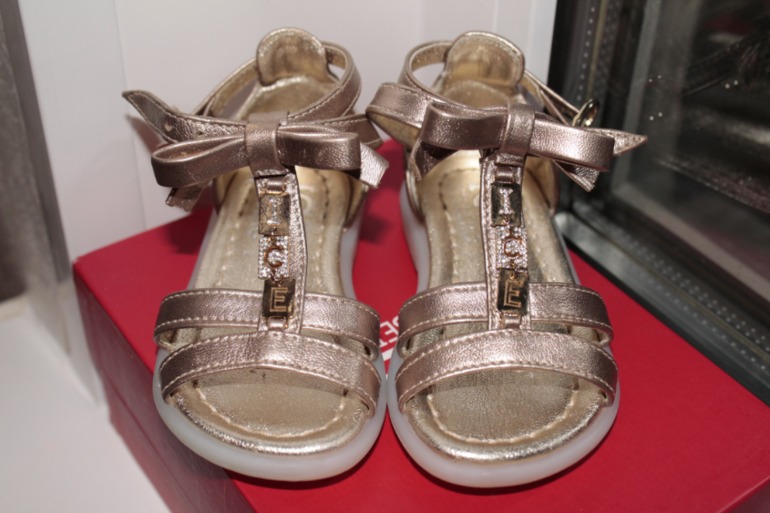 Обувь на девочку 18-22 Gucci Missouri Iceberg Cavalli Bikkembergs Morelli Lacoste Naturino