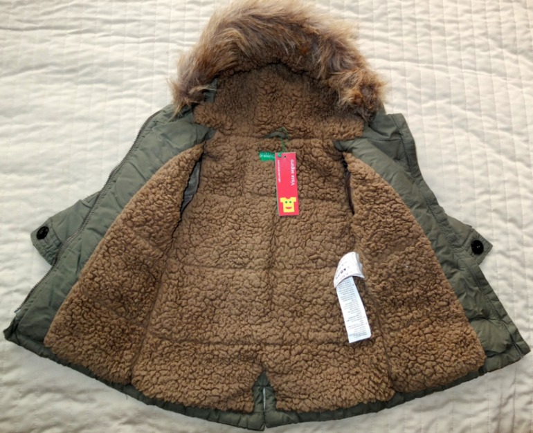 Привезла нам бабушка подарки из Европы... (одежда и обувь)