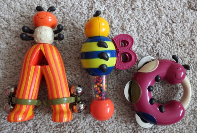 Наши любимые музыкальные игрушки в годик - барабан Battat и ксилофон Little Tikes