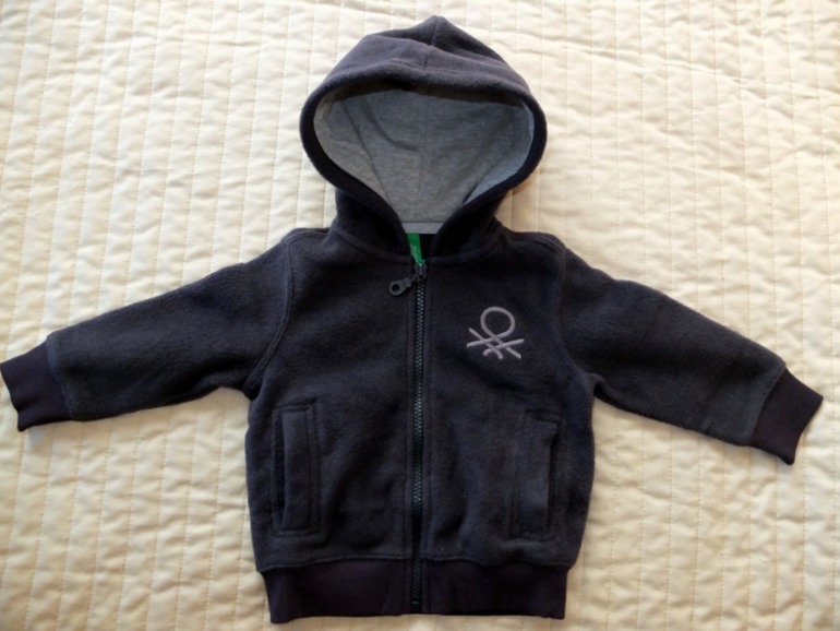 Привезла нам бабушка подарки из Европы... (одежда и обувь)