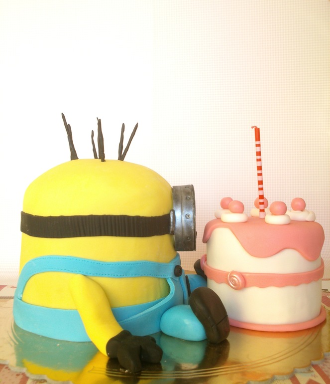 Мой четвёртый мастичный. Миньон из Гадкого Я:)