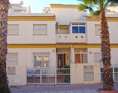 Аренда таунхауса на южном побережье Коста Бланка (Испания)