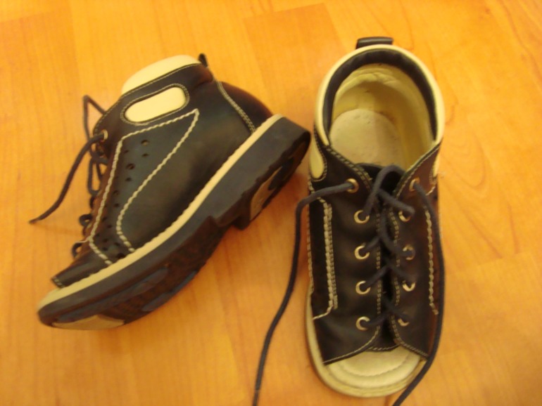 Рубашки,кофточка,шорты,обувка на мальчика