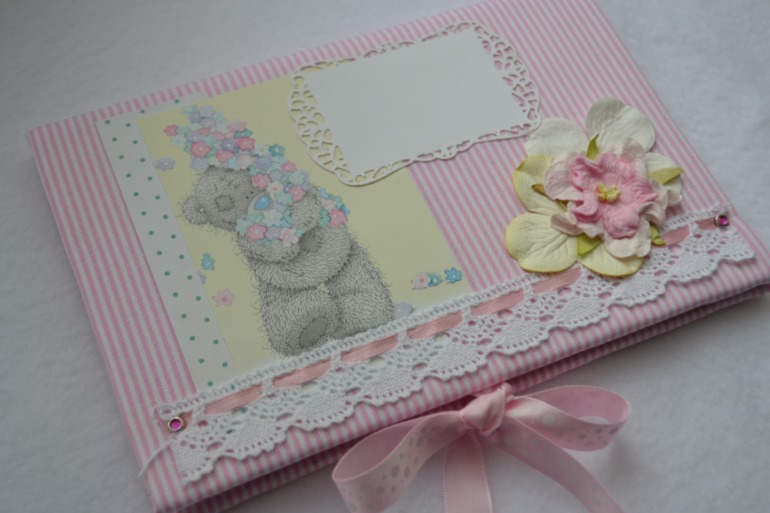 Папочка для свидетельства о рождении и открытки.