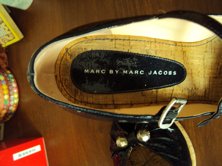 Босонжки  Marc Jacobs  и Pollini Оригинал  по 3000р