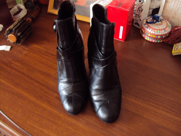 Осенние полусапожки Miu Miu Оригинал 3500р