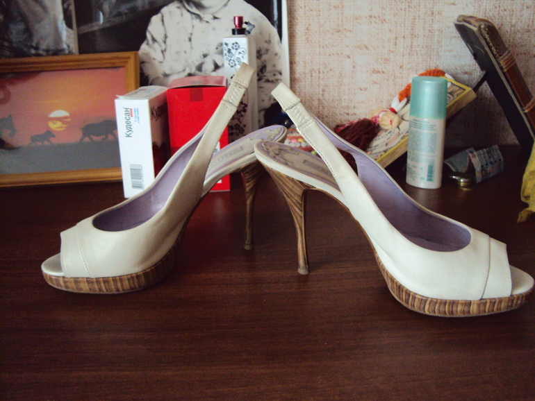 Босонжки  Marc Jacobs  и Pollini Оригинал  по 3000р