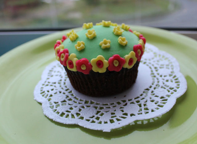 Мои первые мастичные капкейки