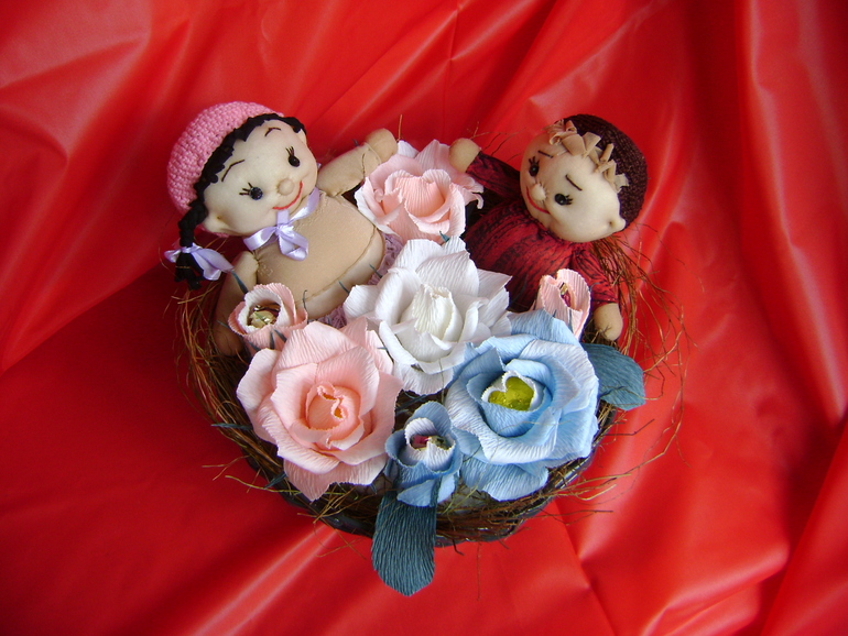 "Малыши в гнезде"