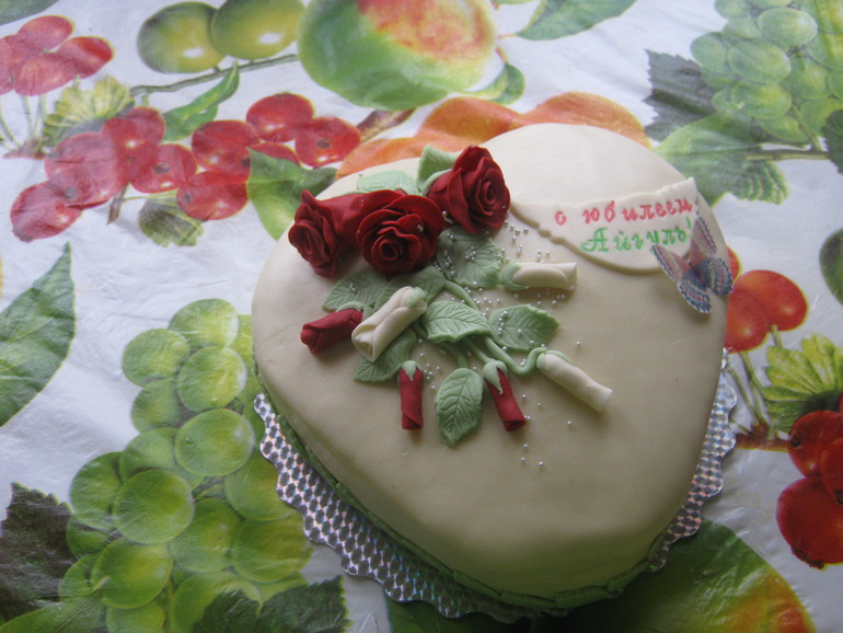 Вот и  мои начинания. Очень нужна критика, т.к. потихонечку начала делать на заказ.