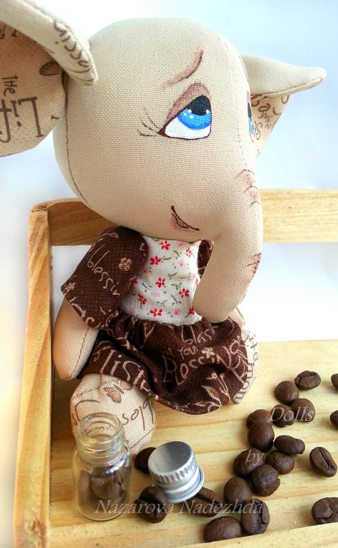 первая слоняша!