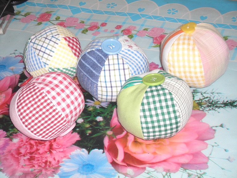 Мячики-тарахтелочки в сумке