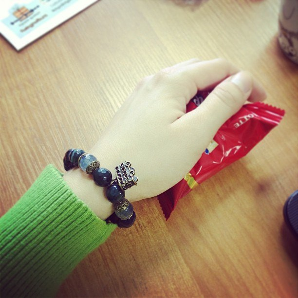 Браслет с автобусом