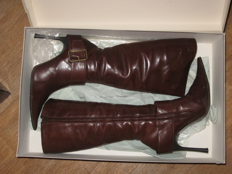 Сапоги на осень .Италия. 38 р.Б/У.Полусапожки 37 р.