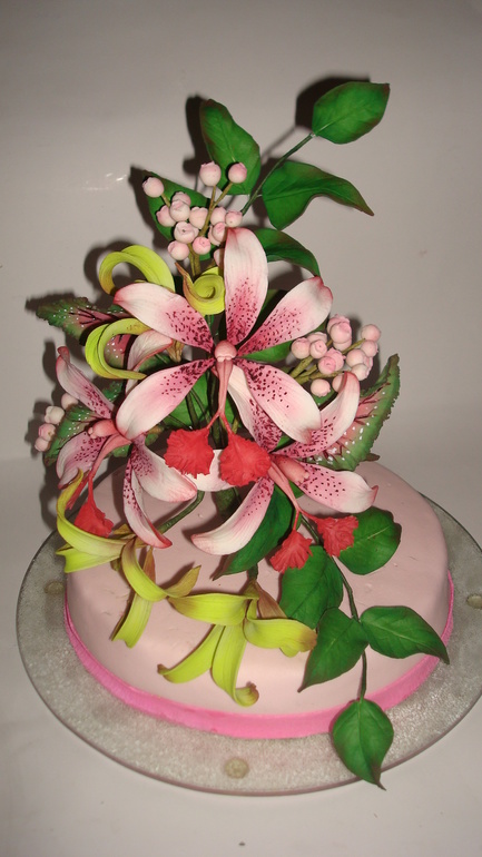 Мой первый тортик с цветами)