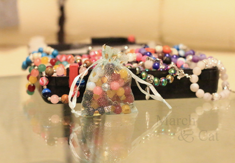 Москва. Распродажа браслетов из натуральных камней. Все по 300р.