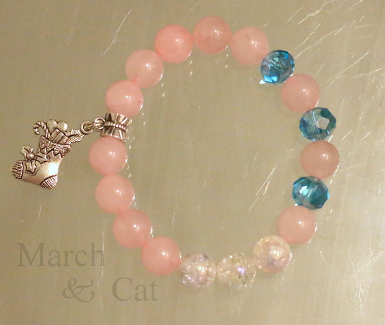 Москва. Распродажа браслетов из натуральных камней. Все по 300р.