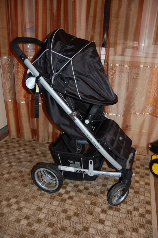 Продам коляску Valco Baby zee. 7500