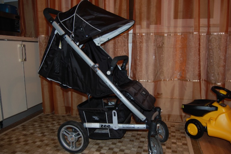Продам коляску Valco Baby zee. 7500
