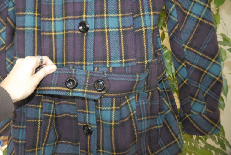 Фиолетово-зелёное новое пальто Размер m (38, 44-46).