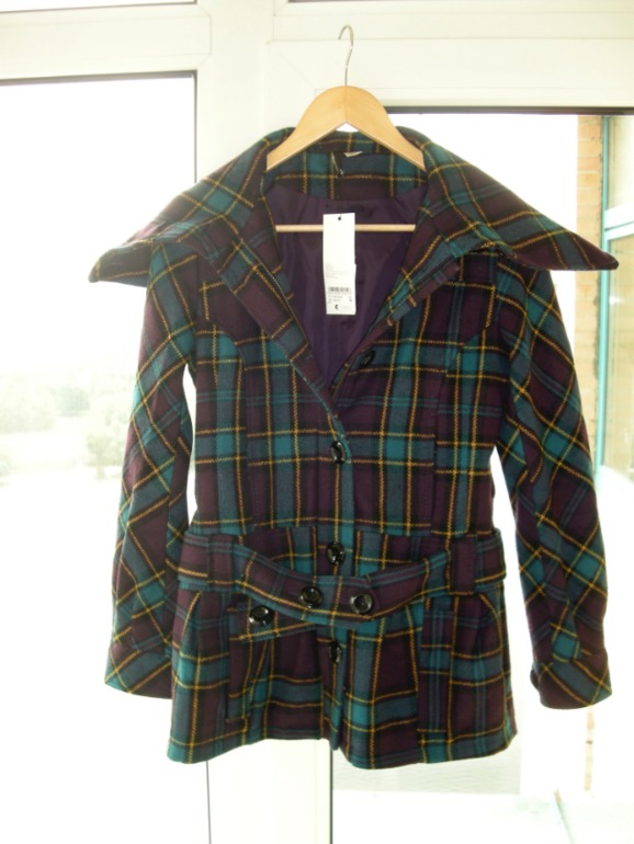 Фиолетово-зелёное новое пальто Размер m (38, 44-46).