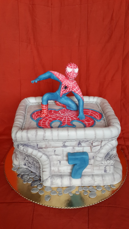 Торт Человек-паук
