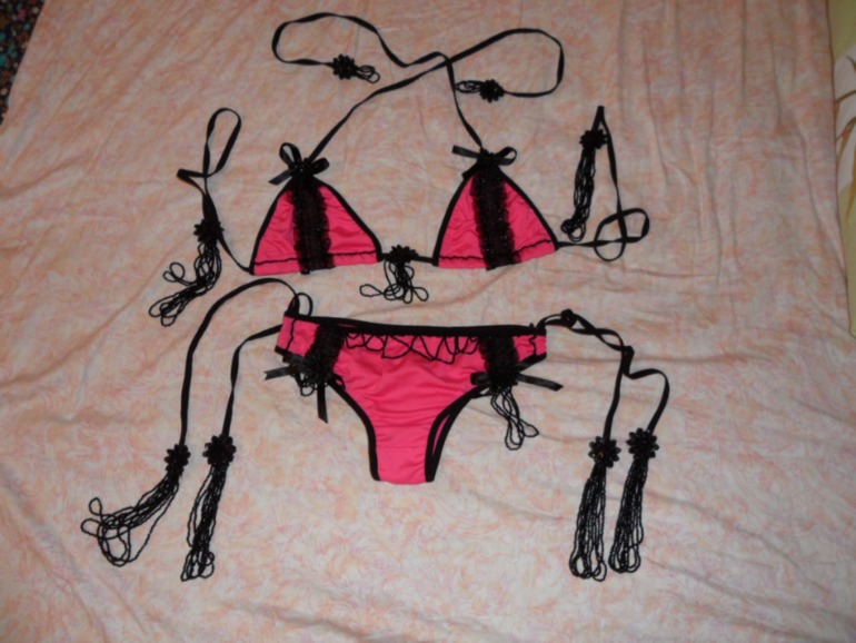 Купальники и костюмы расшитые в ручную