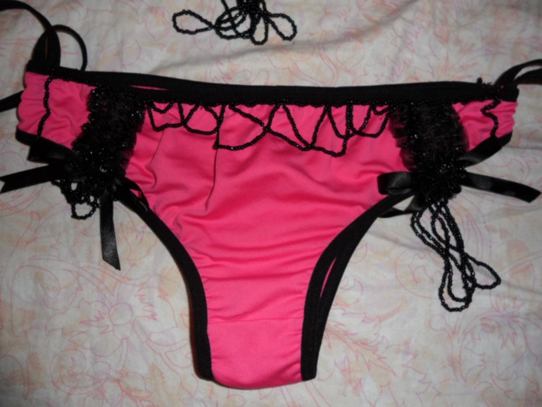 Купальники и костюмы расшитые в ручную