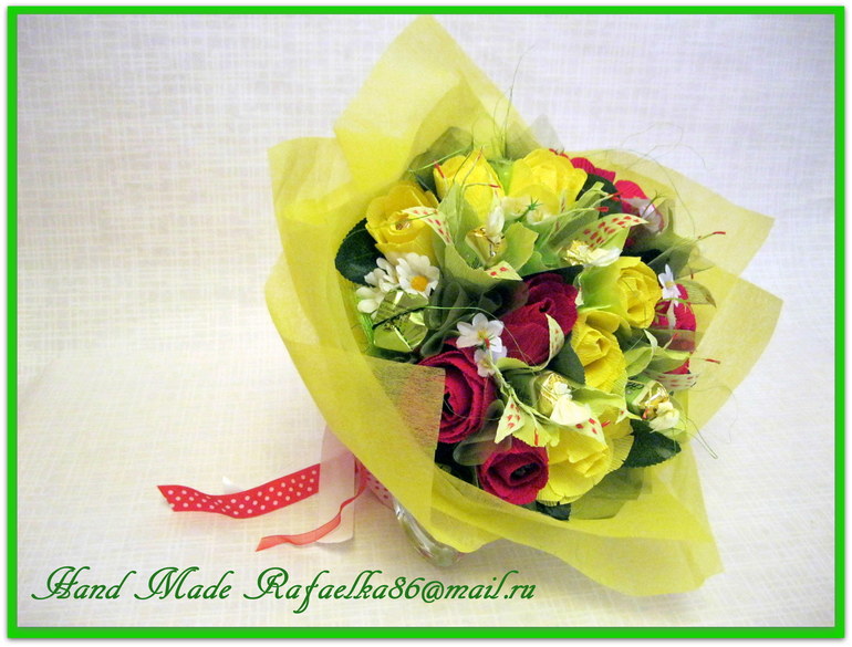 Букет из роз и альстромерий