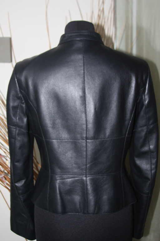 Кожаные куртка ***ESCADA*** 1-ая линия. Как новая!!!!