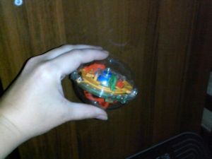 Шар-лабиринт