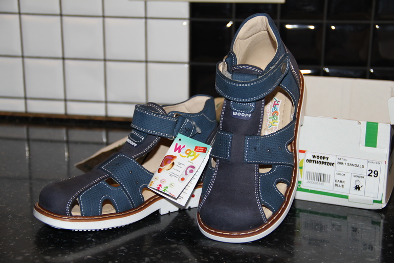 Пристраиваю закрытые сандалики Woopy Orthopedic, размер 29.