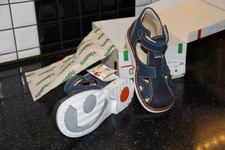 Пристраиваю закрытые сандалики Woopy Orthopedic, размер 29.