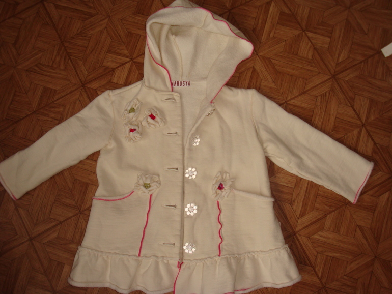 Верхняя одежда для девочки 2-3 лет