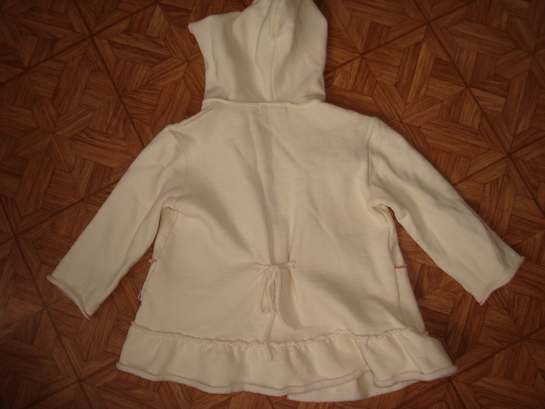 Верхняя одежда для девочки 2-3 лет