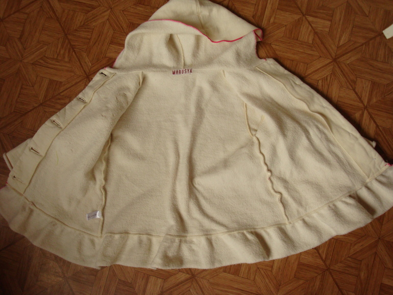 Верхняя одежда для девочки 2-3 лет