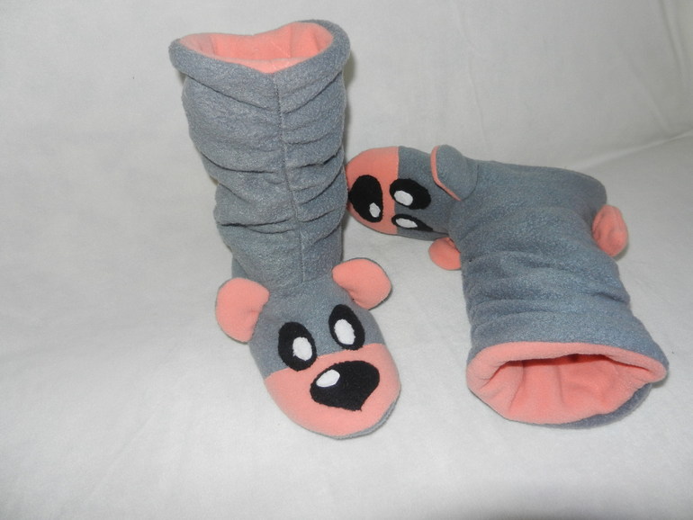 Утепляем ножки в теплые сапожки )))